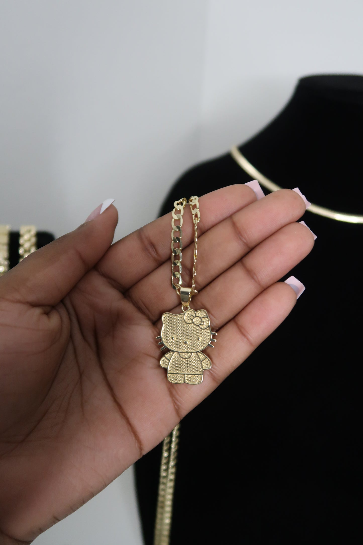 HK Full Body Pendant